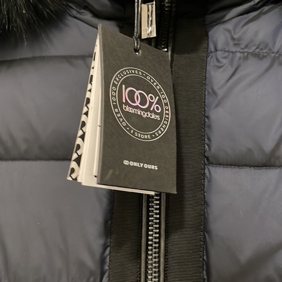 NWT DVF Jackie Iridescent Down Coat with Fox Fur -
100% Bloomingdale's Exclusive - Picture 4 of 12